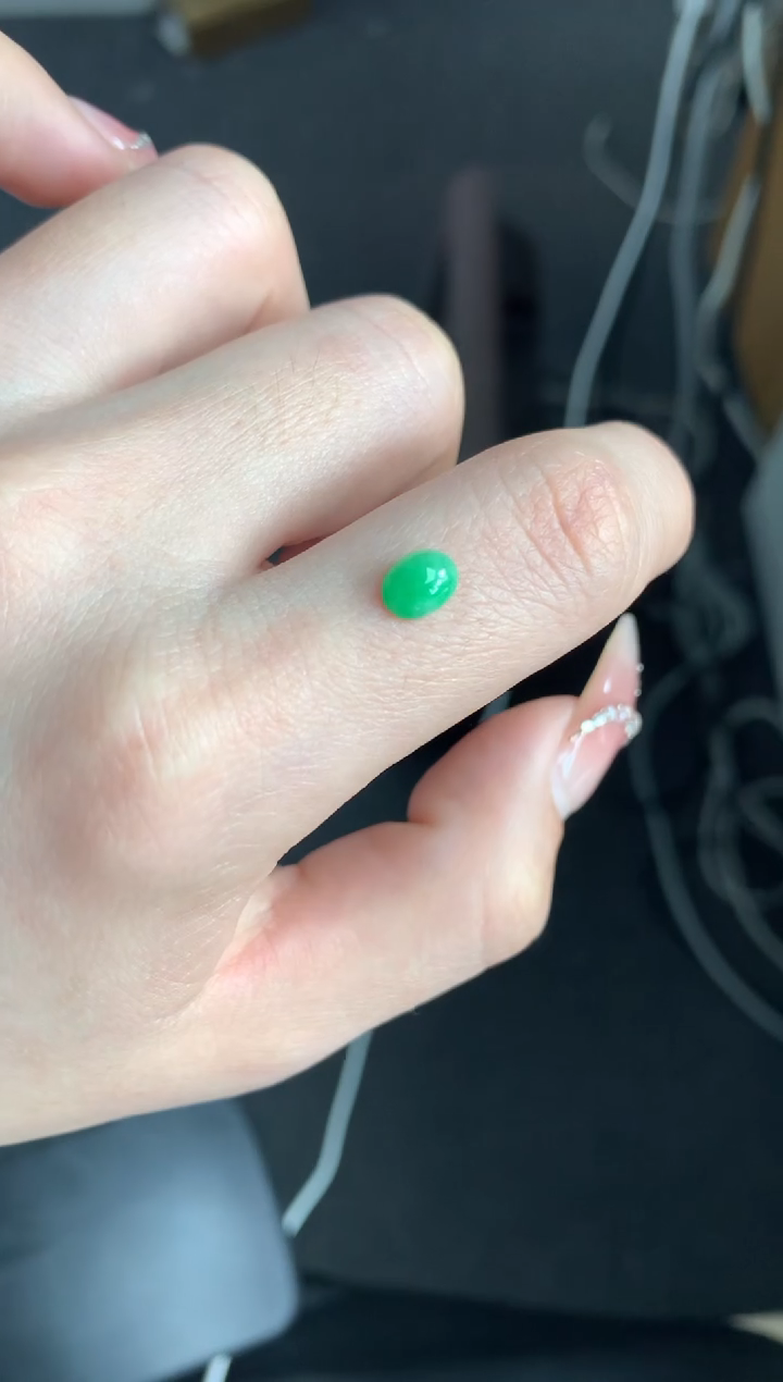 【闪购商品】定制翡翠未镶嵌蛋面