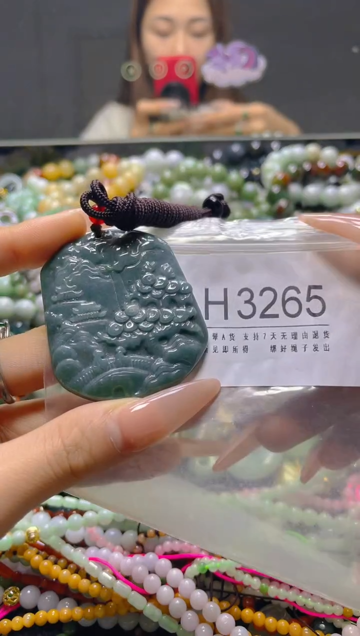 颈饰未镶嵌翡翠/H/翡翠A货，一件也是批发价