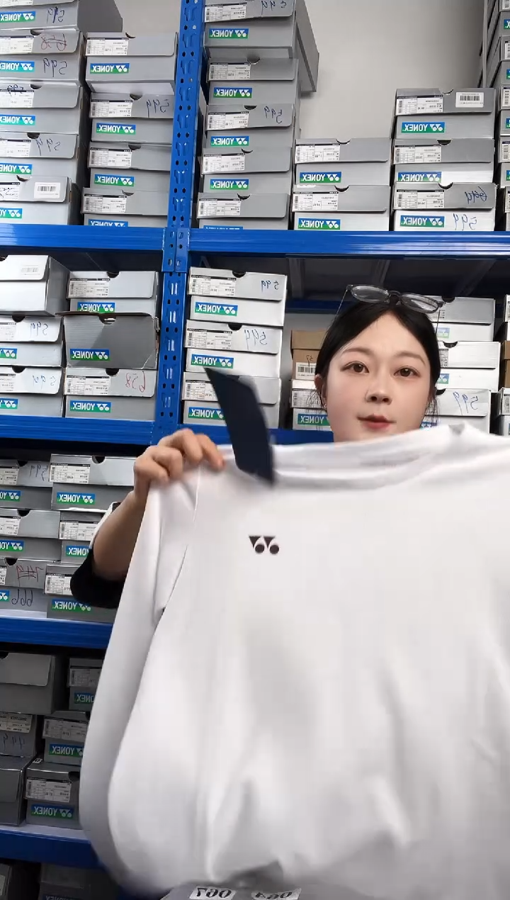 68号清仓衣服，不退不换！！男款XL码   153225BCR