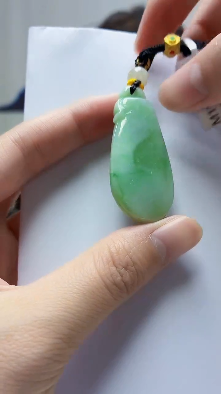 未镶嵌定制翡翠5145zm-毛货挂件31瓜