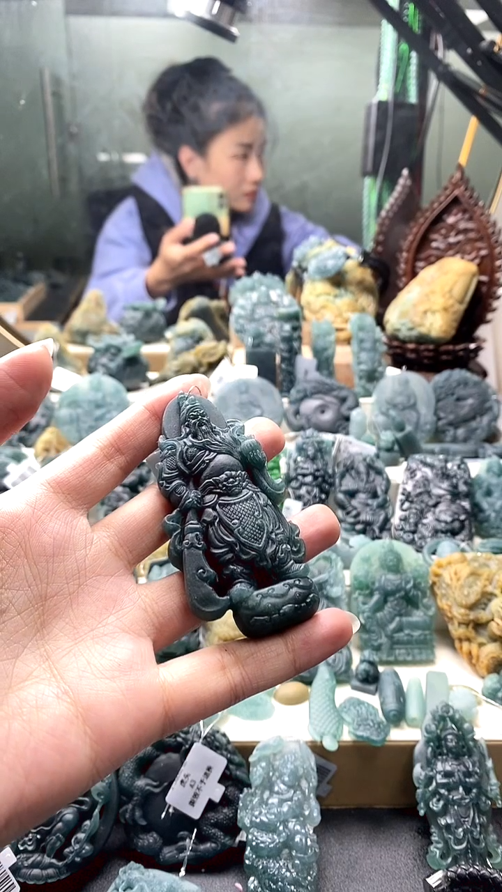 未镶嵌定制翡翠凝*翡翠毛货不退不换11.28