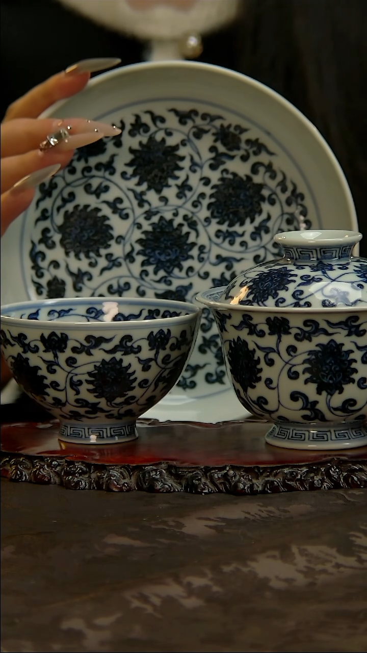 【闪购商品】青花手绘缠枝莲套组