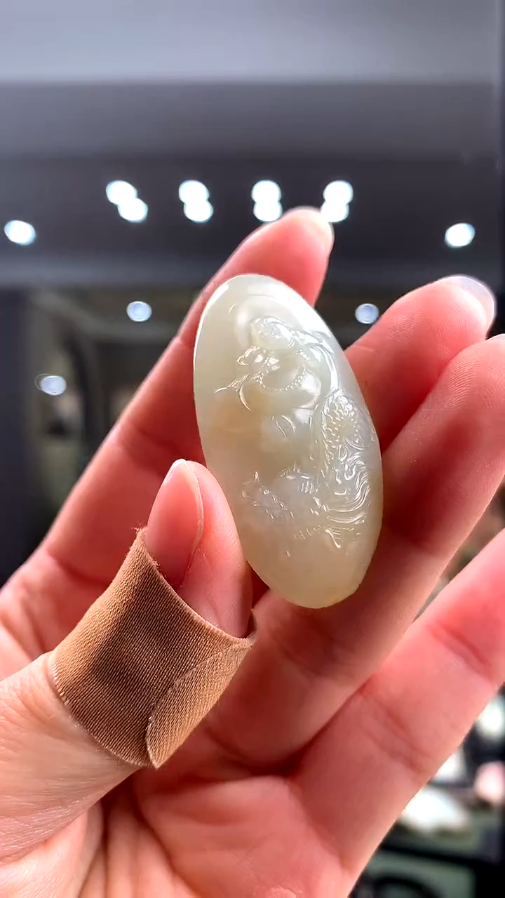 颈饰未镶嵌和田玉挂件