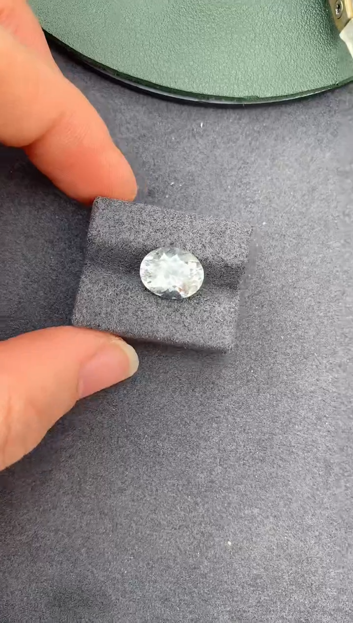 【闪购商品】绿柱石裸石未镶嵌3.9ct白海蓝