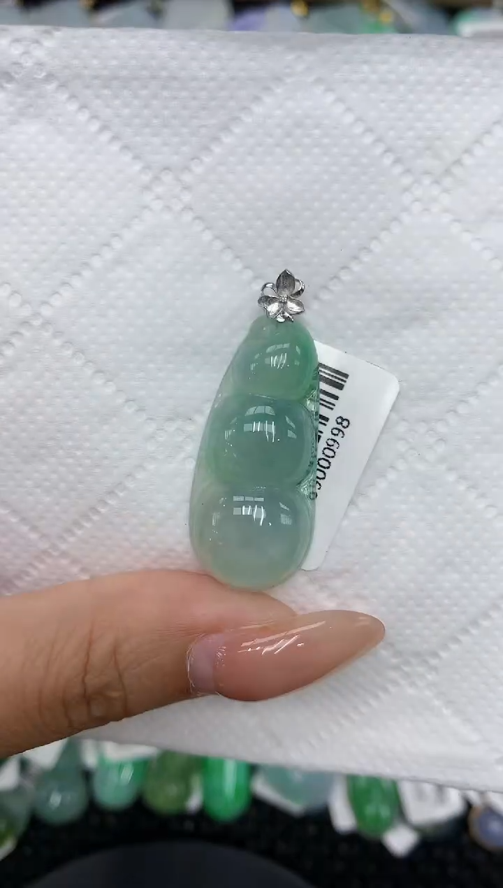 颈饰18K金镶嵌翡翠a货支持复检百元以上9元证书费自理