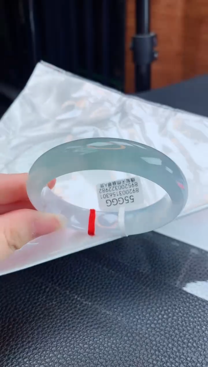 【闪购商品】翡翠手镯未镶嵌缅甸天然翡翠A货手镯