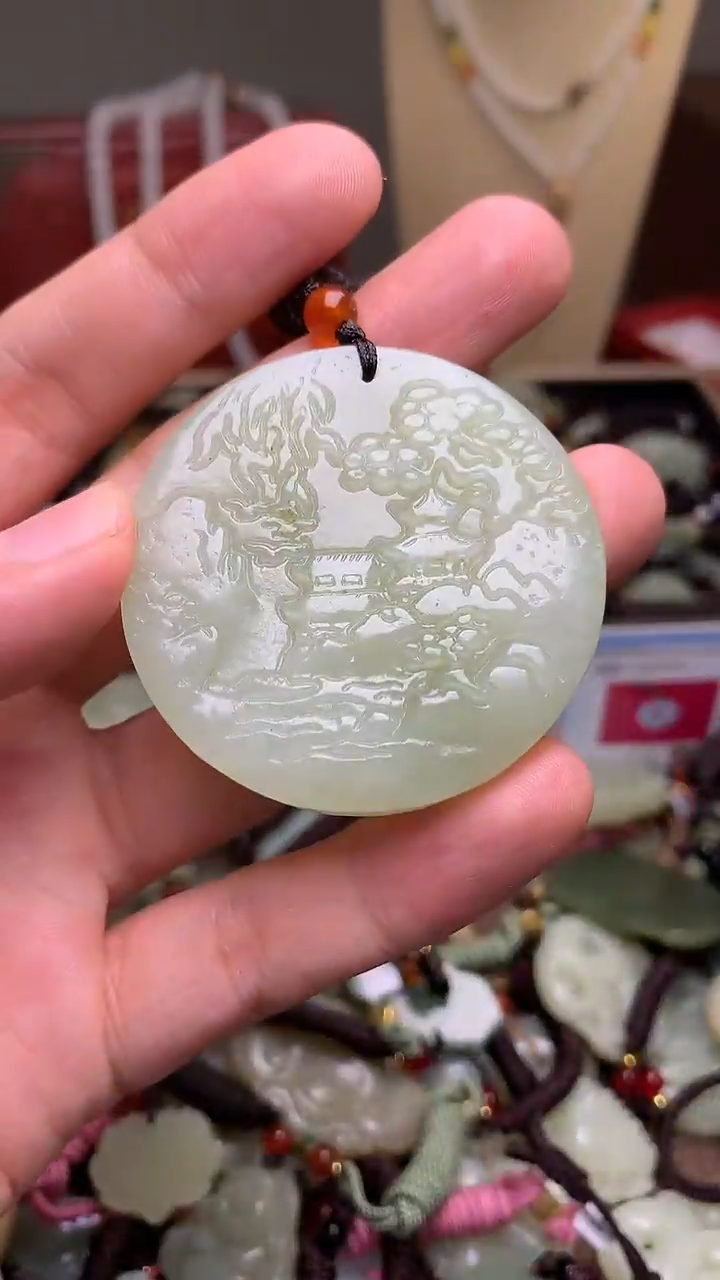 颈饰未镶嵌和田玉新疆料青海料清水和田玉吊坠