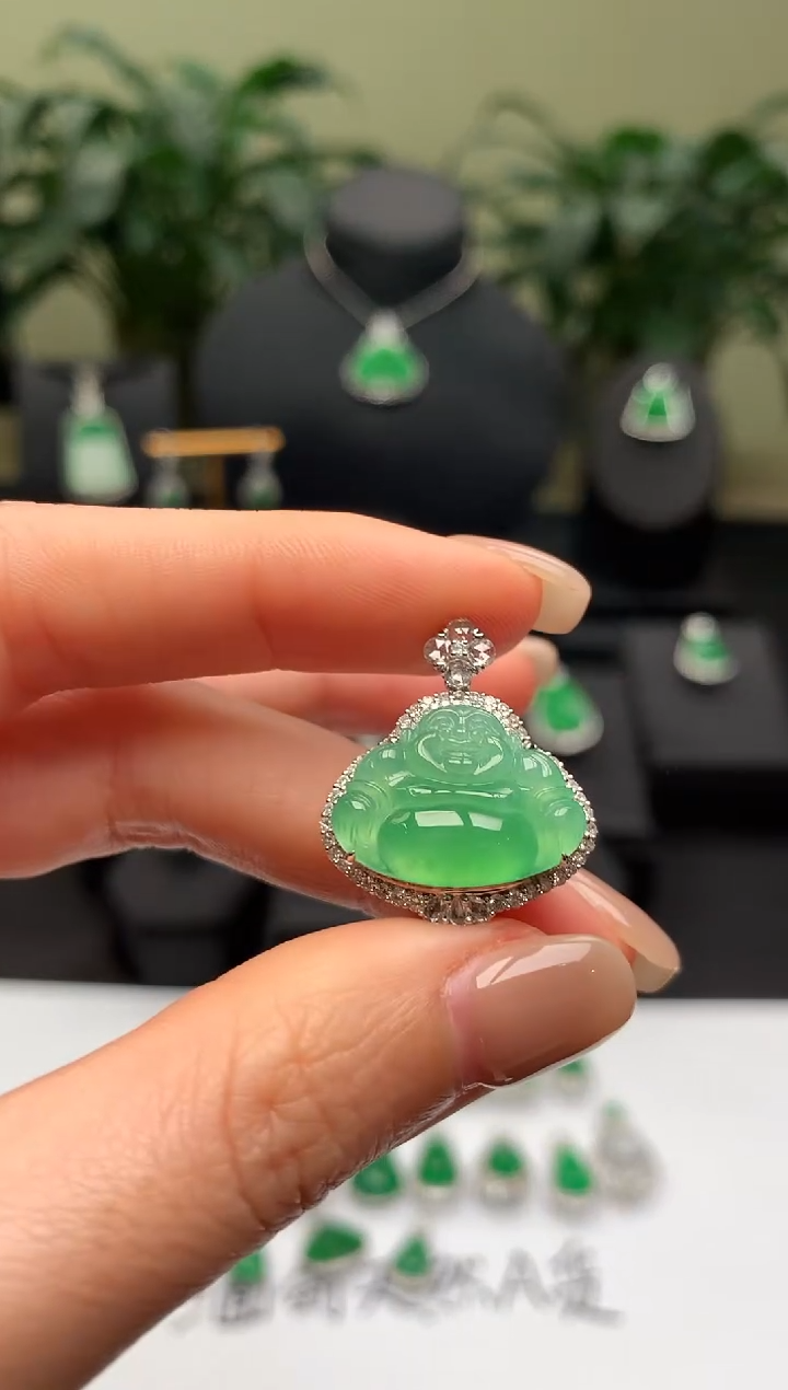 【闪购商品】翡翠颈饰18K金镶嵌佛公