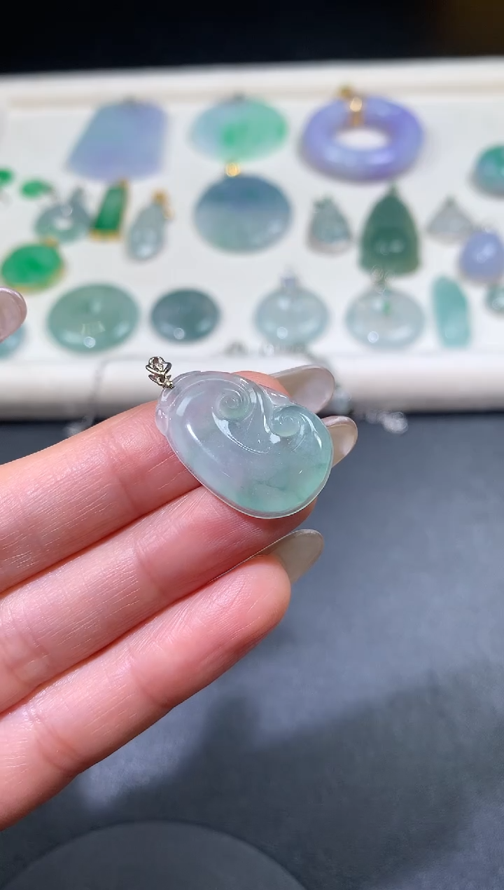 吊坠(不含链)18K金镶嵌翡翠翡翠