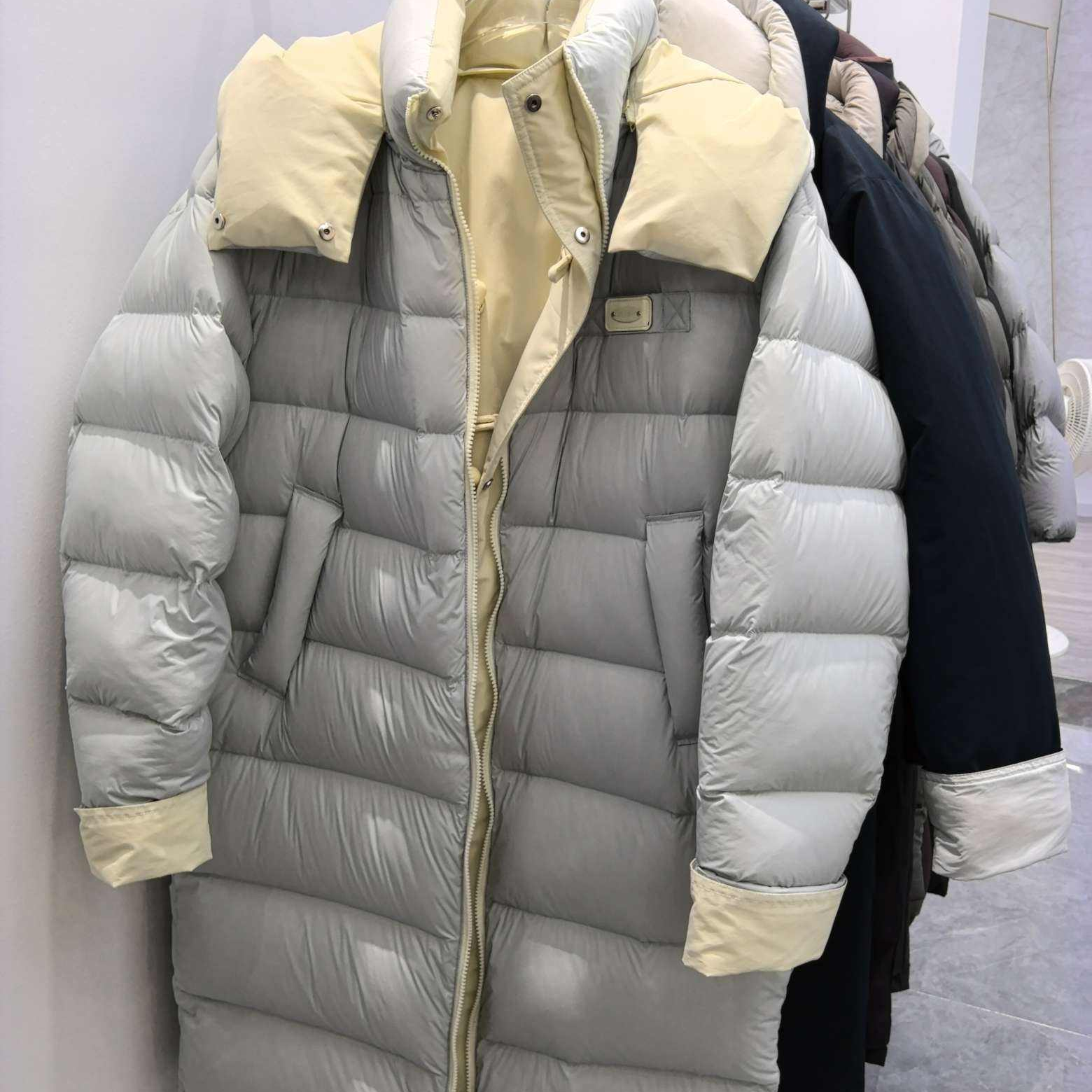 长款保暖女装宽松型拼色双面穿鹅绒服