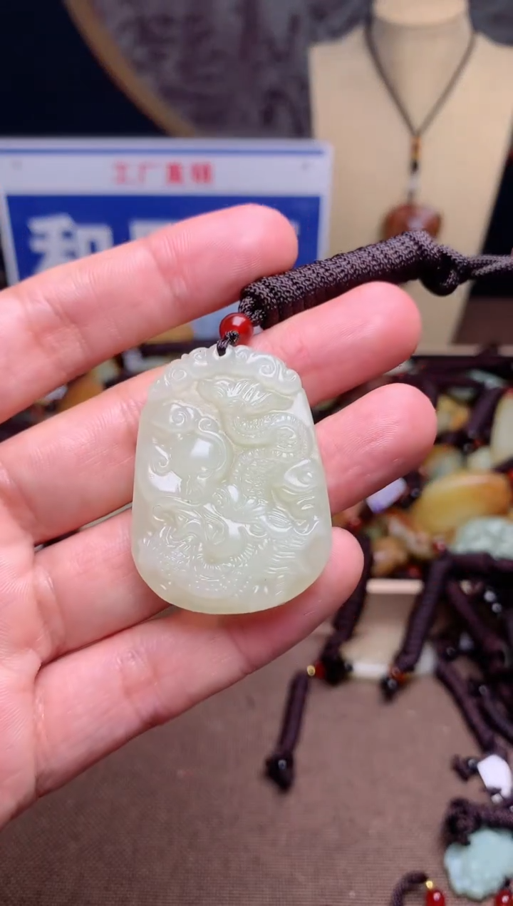 【闪购商品】和田玉颈饰未镶嵌1
