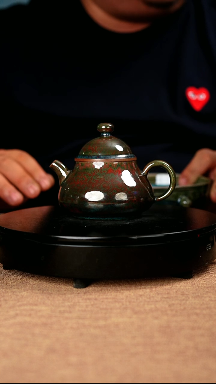 【闪购商品】205#国工一级品原矿钧瓷炉钧釉容天壶