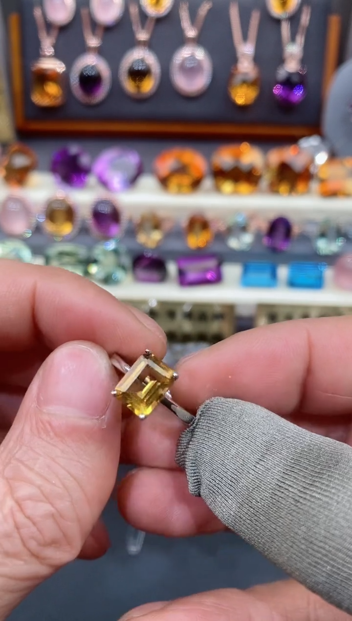 【闪购商品】黄晶戒子银S925镶嵌黄晶戒子