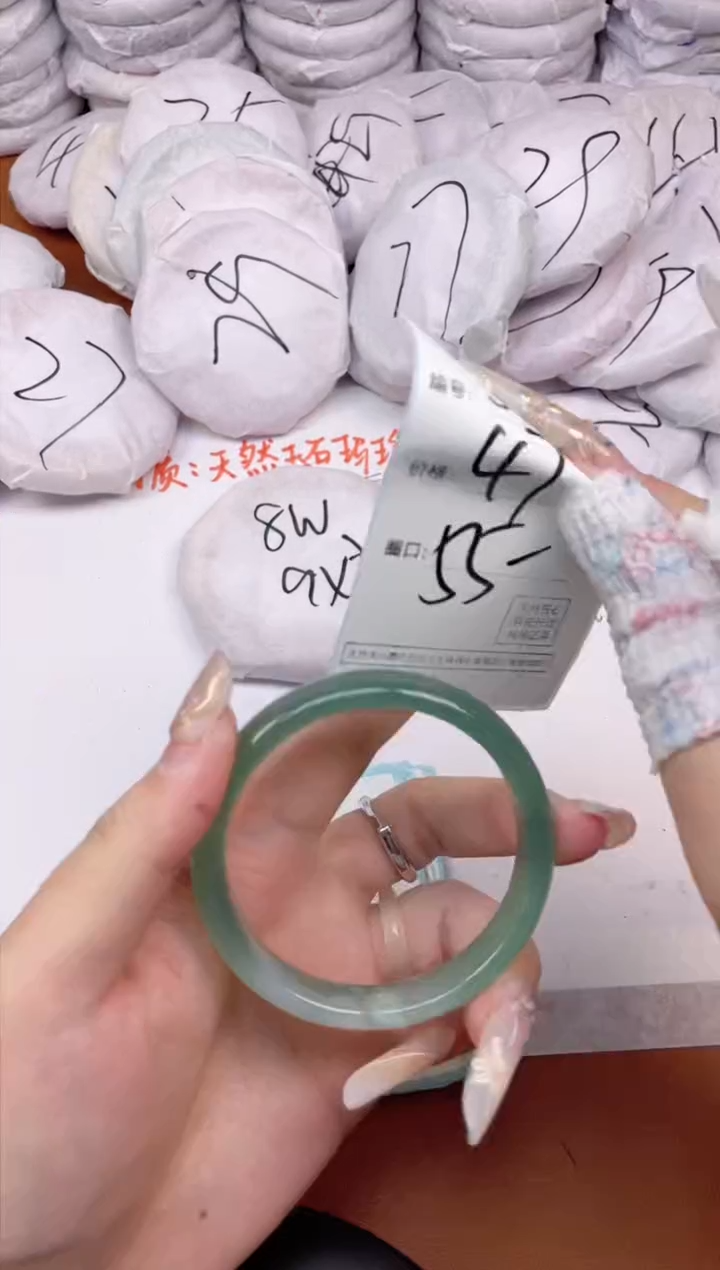 【闪购商品】玛瑙/玉髓手镯未镶嵌368