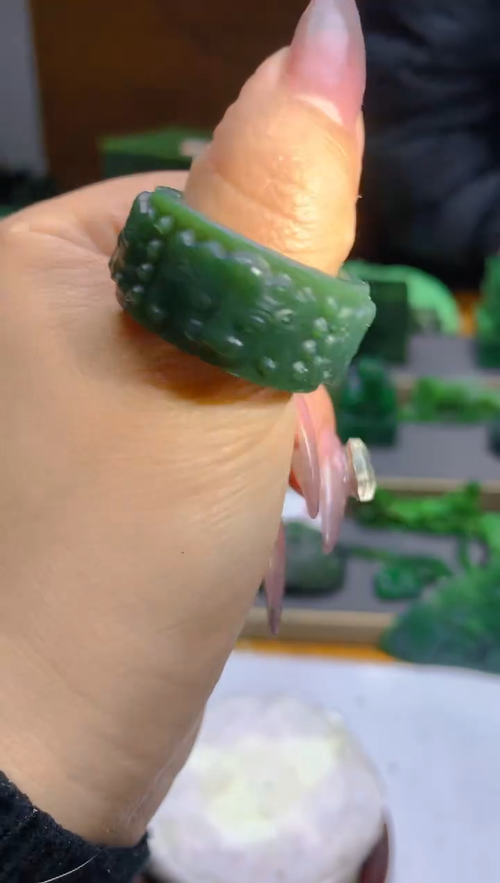 【闪购商品】和田玉（青玉）戒指未镶嵌随机发货1个