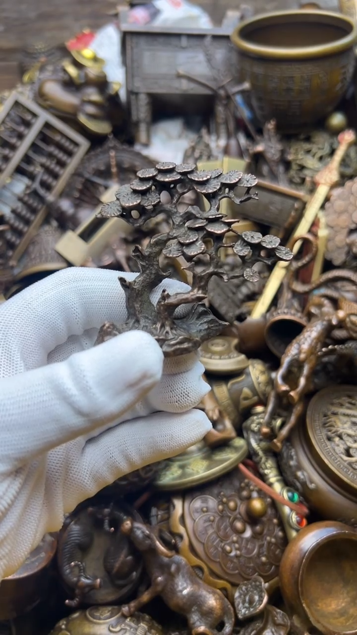 精美铜器，点击下单