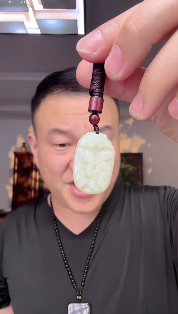 和田玉未镶嵌颈饰1