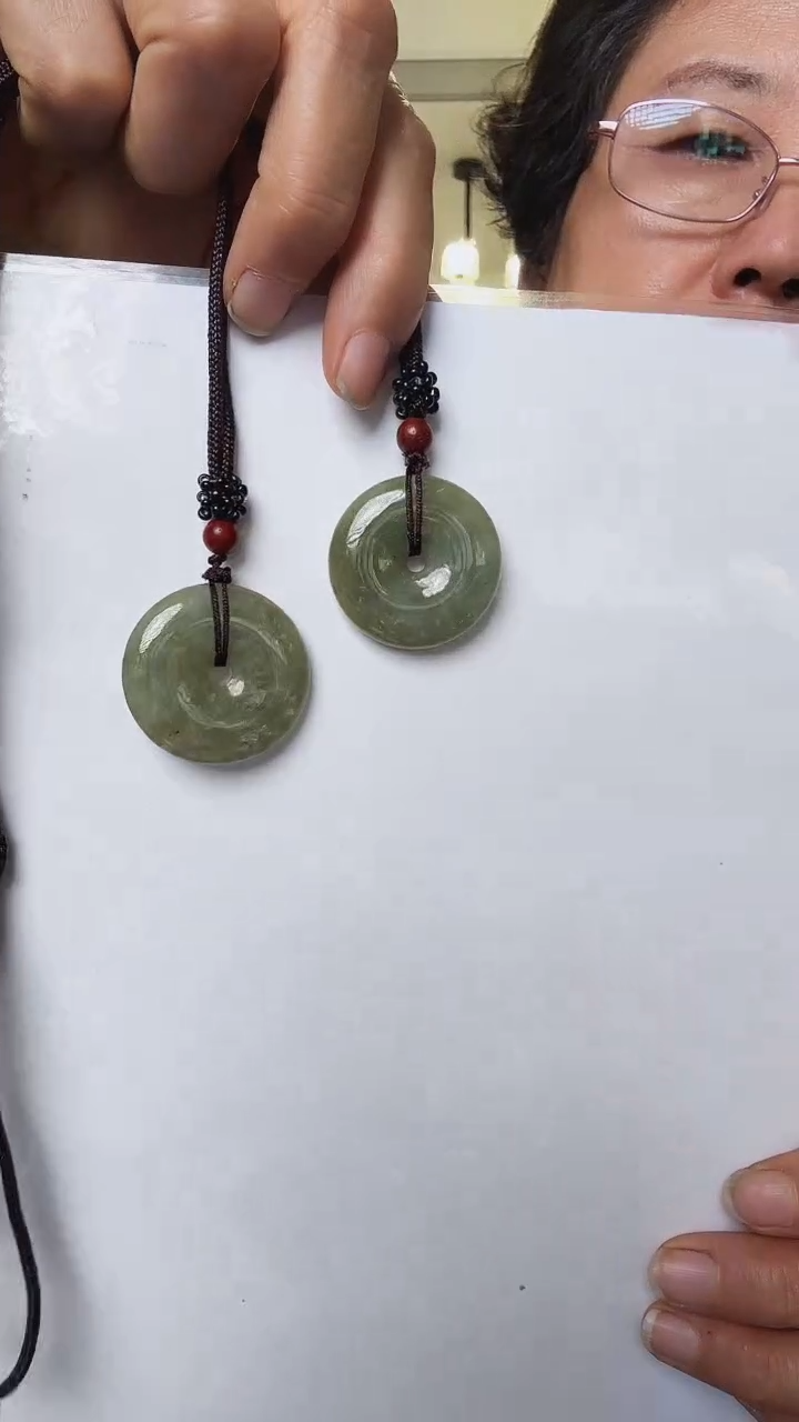 吊坠(赠链)未镶嵌翡翠可****萝1