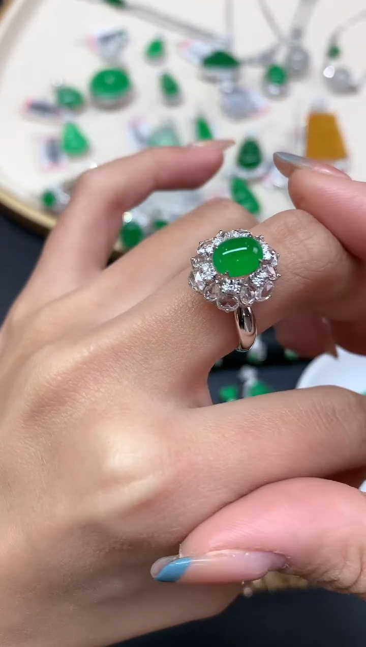 【闪购商品】翡翠戒指18K金镶嵌吊坠A545|22000