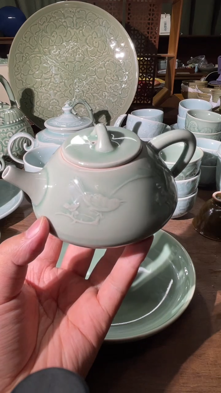 微瑕喜上眉梢石瓢壶