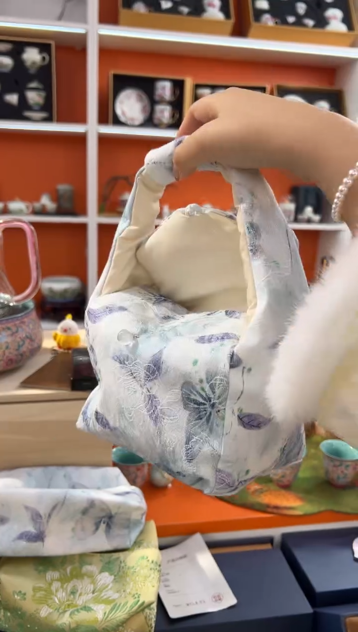 瓷片小乔闪购链接