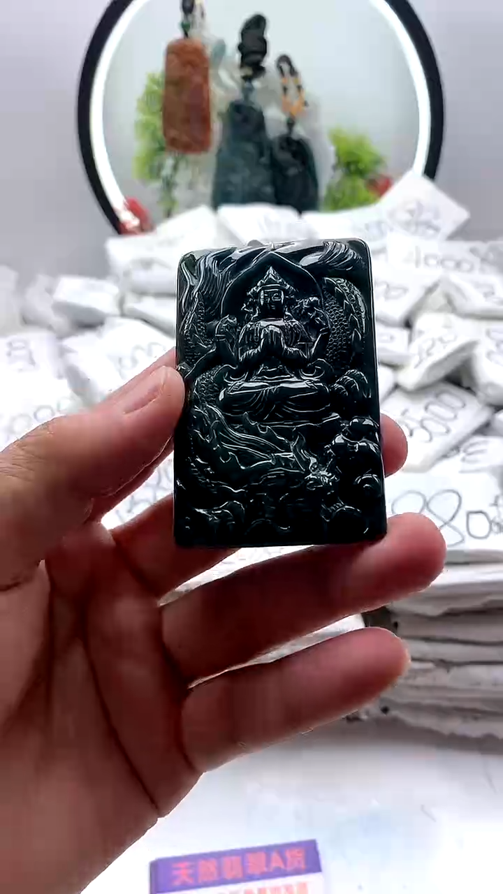 【闪购商品】翡翠颈饰未镶嵌千手观音
