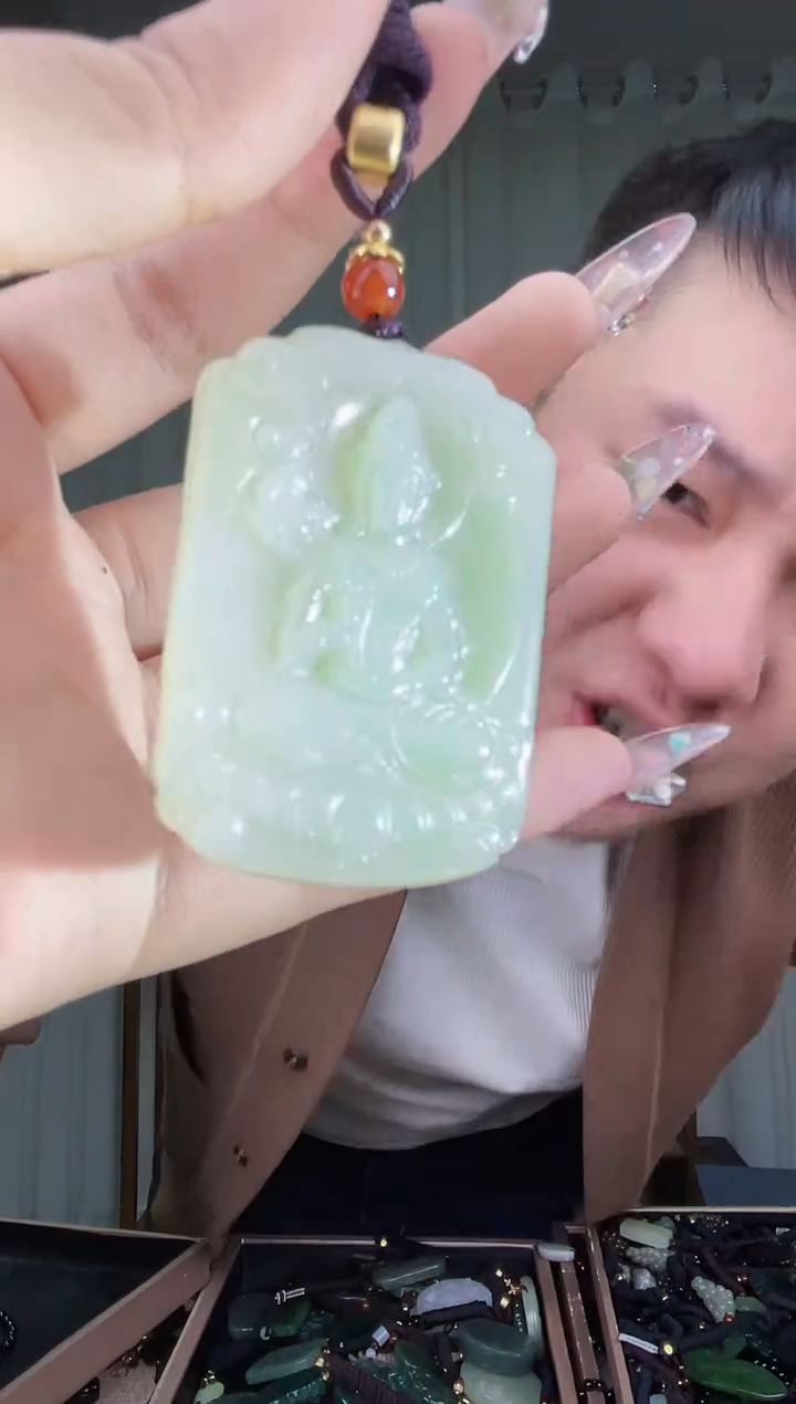 【闪购商品】和田玉挂件未镶嵌拍一发一，多样性发货！