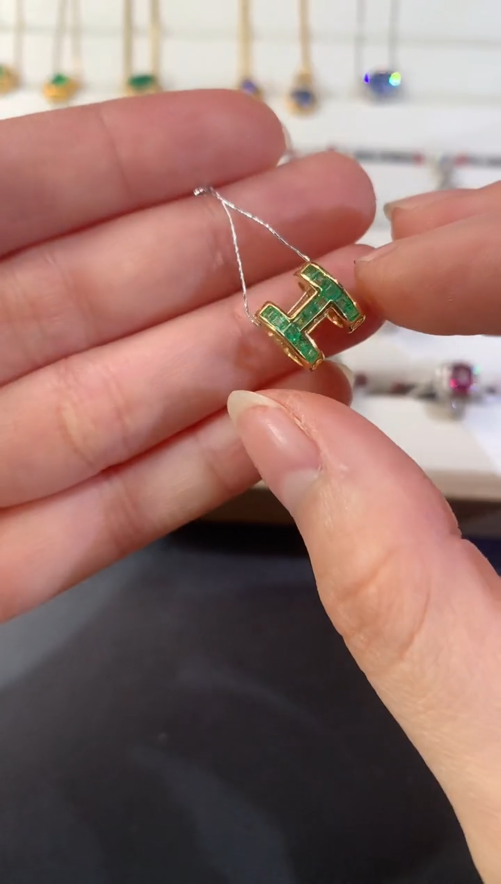 【闪购商品】祖母绿吊坠18K金镶嵌Z687|1680