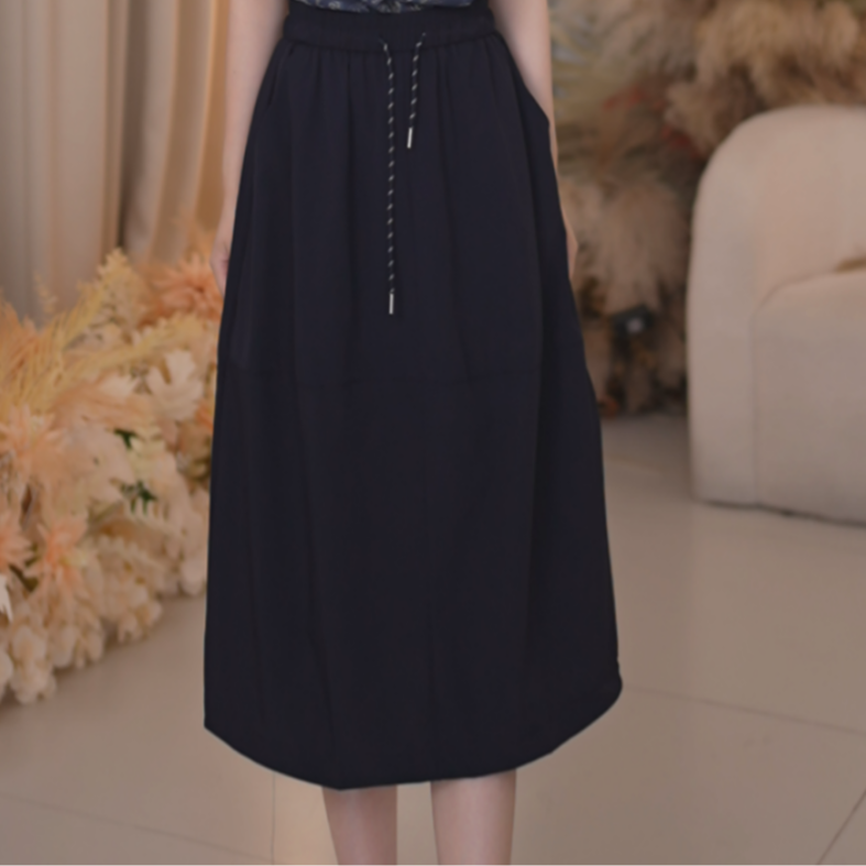 Basic House/百家好气质轻奢显瘦黑色法式小众长款B1335B5G1Z2