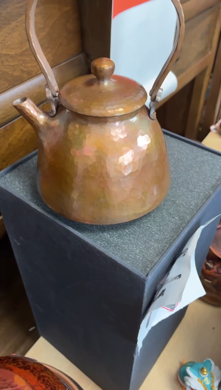 黑****峰包浆色提梁老铜壶