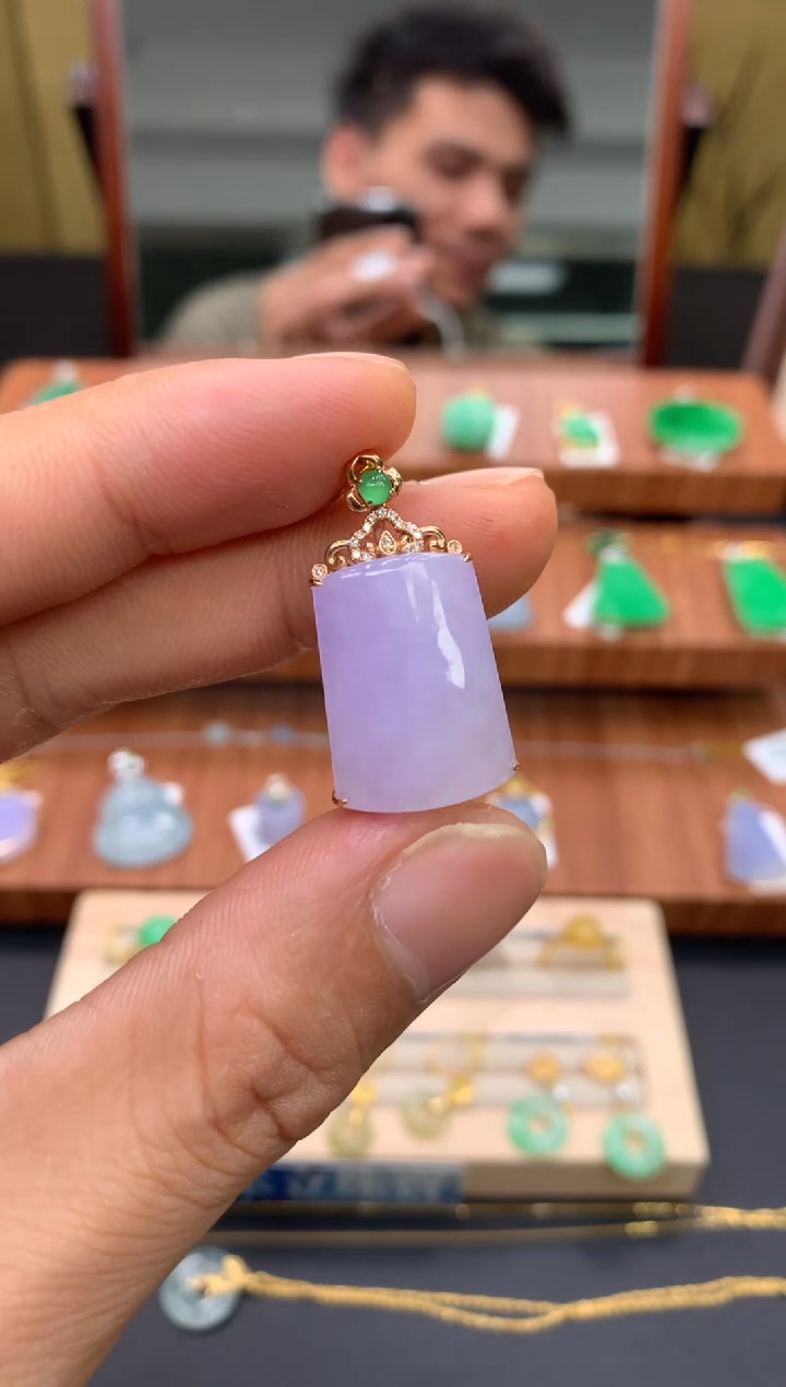 颈饰未镶嵌翡翠无事牌