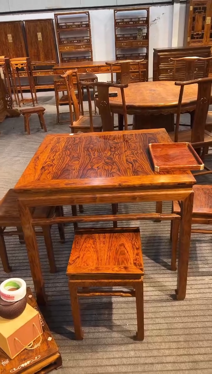 花梨木类木雕款方桌一套