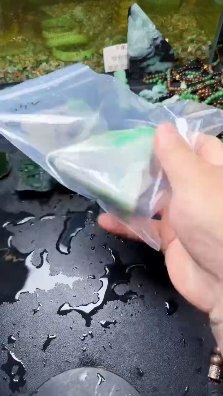 【闪购商品】翡翠颈饰未镶嵌032天然翡翠