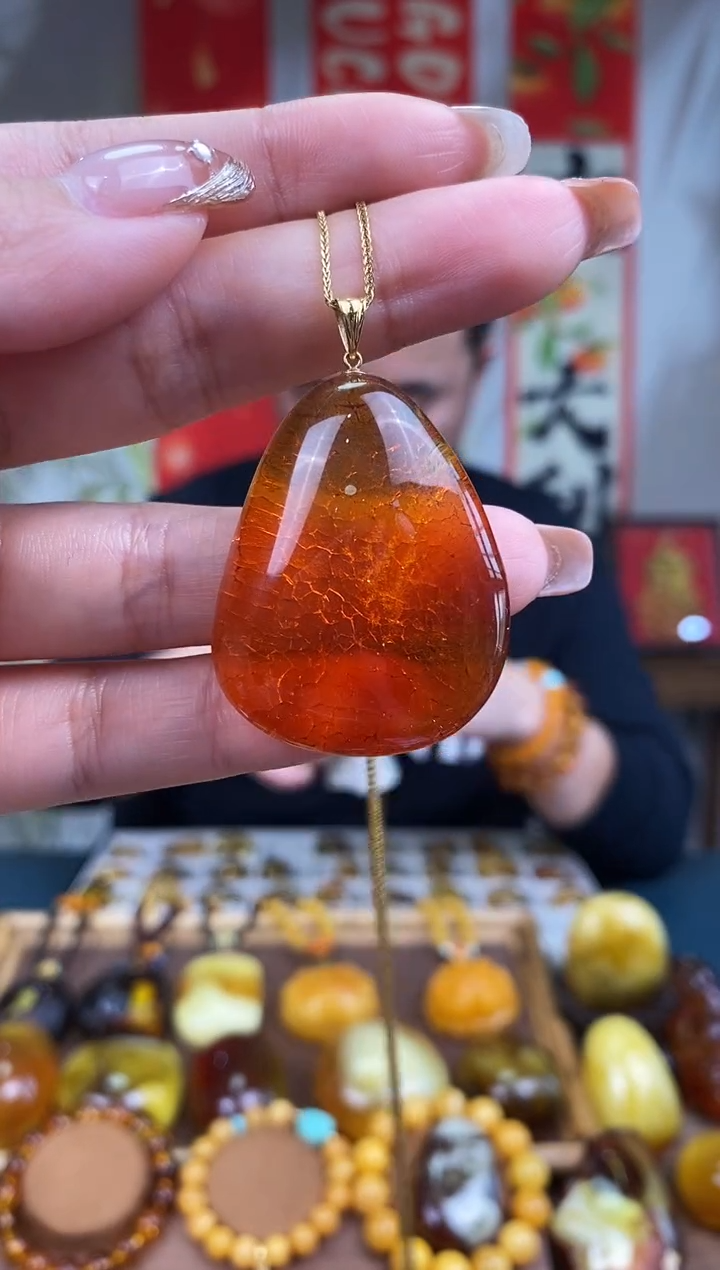 【闪购商品】琥珀裸石18K金镶嵌基地发货 一物一证 顺丰包邮