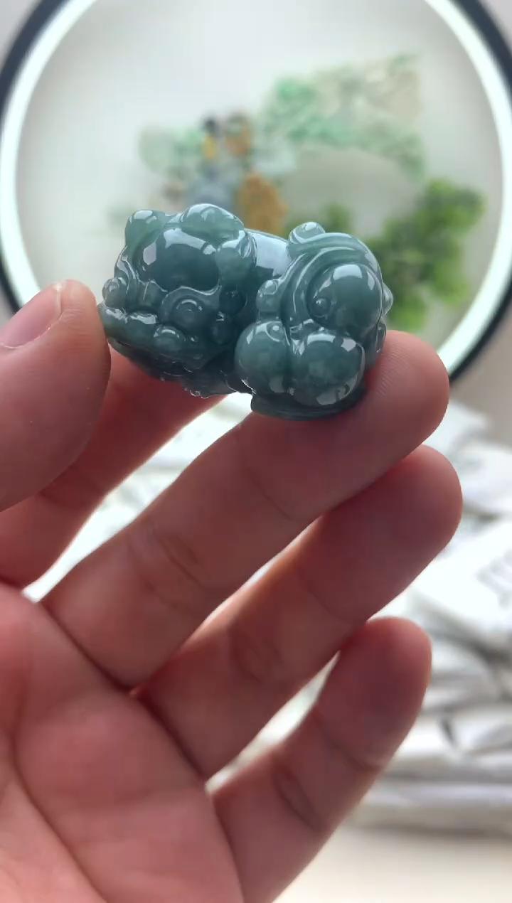 颈饰未镶嵌翡翠貔貅