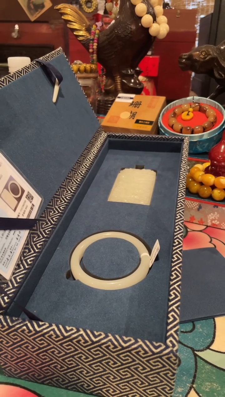 一一一一一一188两个白