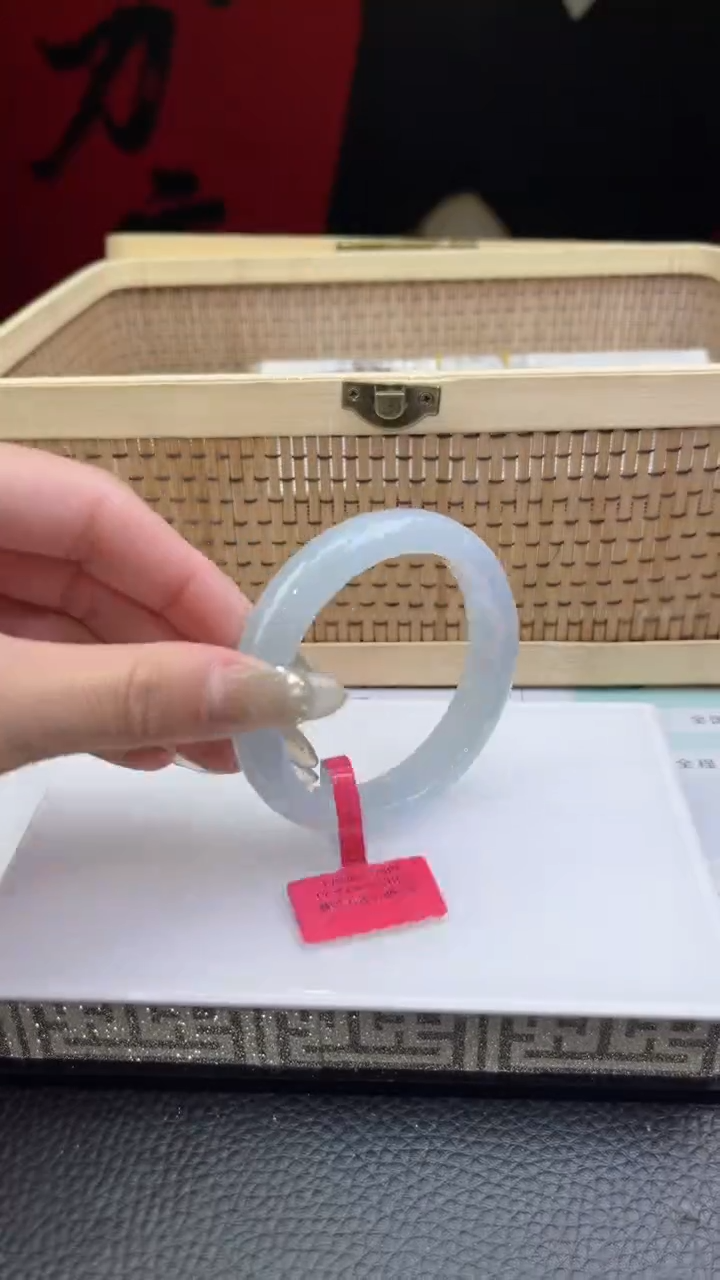 【闪购商品】翡翠手镯未镶嵌翡翠手镯