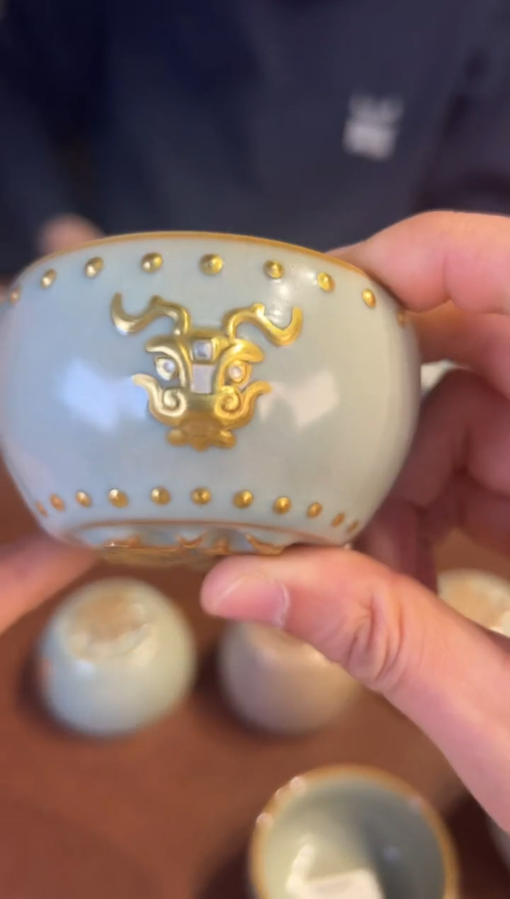 【闪购商品】瓷片             问鼎  金龙首