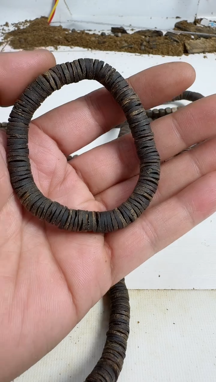 【闪购商品】沉香手串乌身0.8规格多圈8克片珠沉水