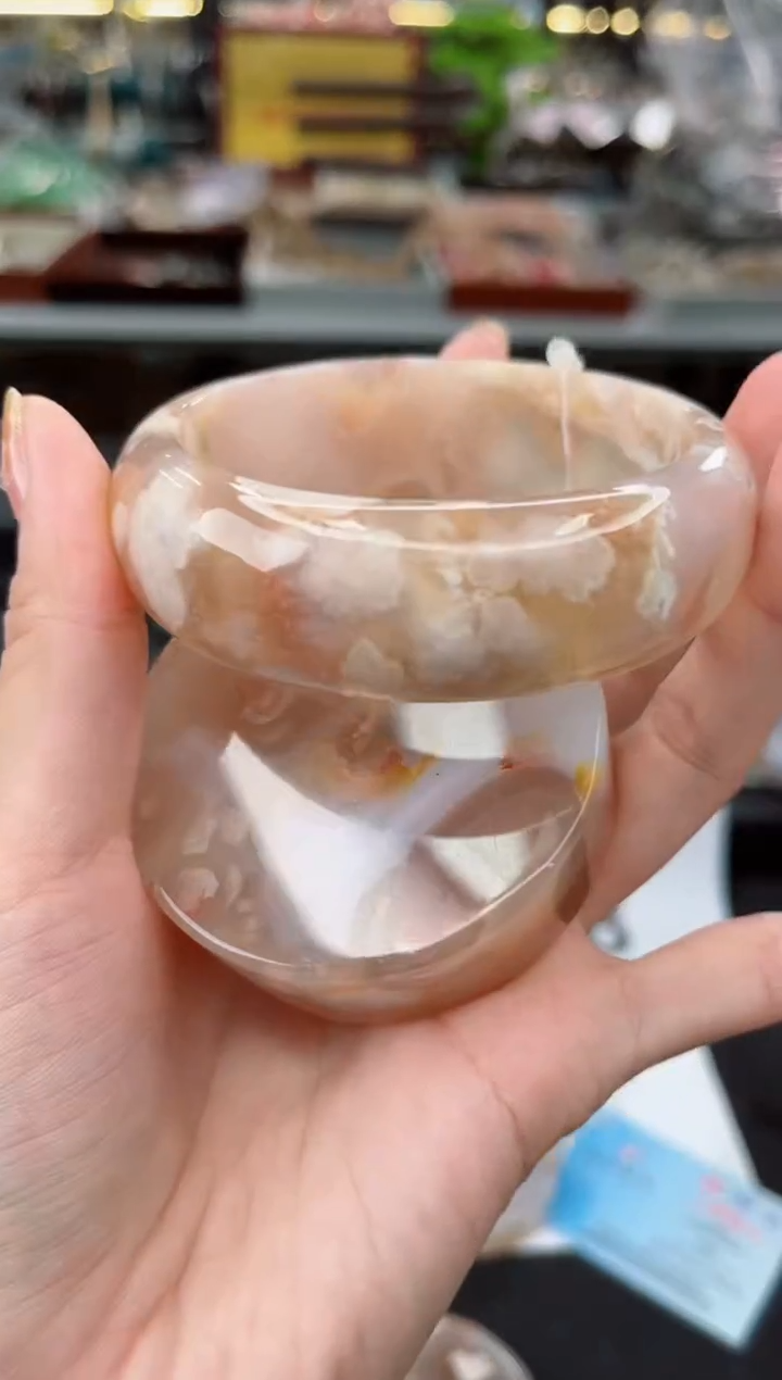 【闪购商品】石英质玉手镯未镶嵌61圈口（赠品镯心）6224205