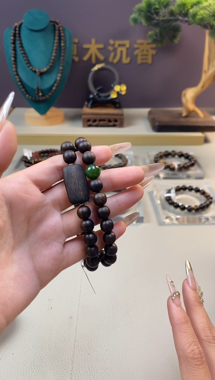 【闪购商品】沉香手串Z沉水芽庄白棋08两圈+雷击顶珠沉香木雕