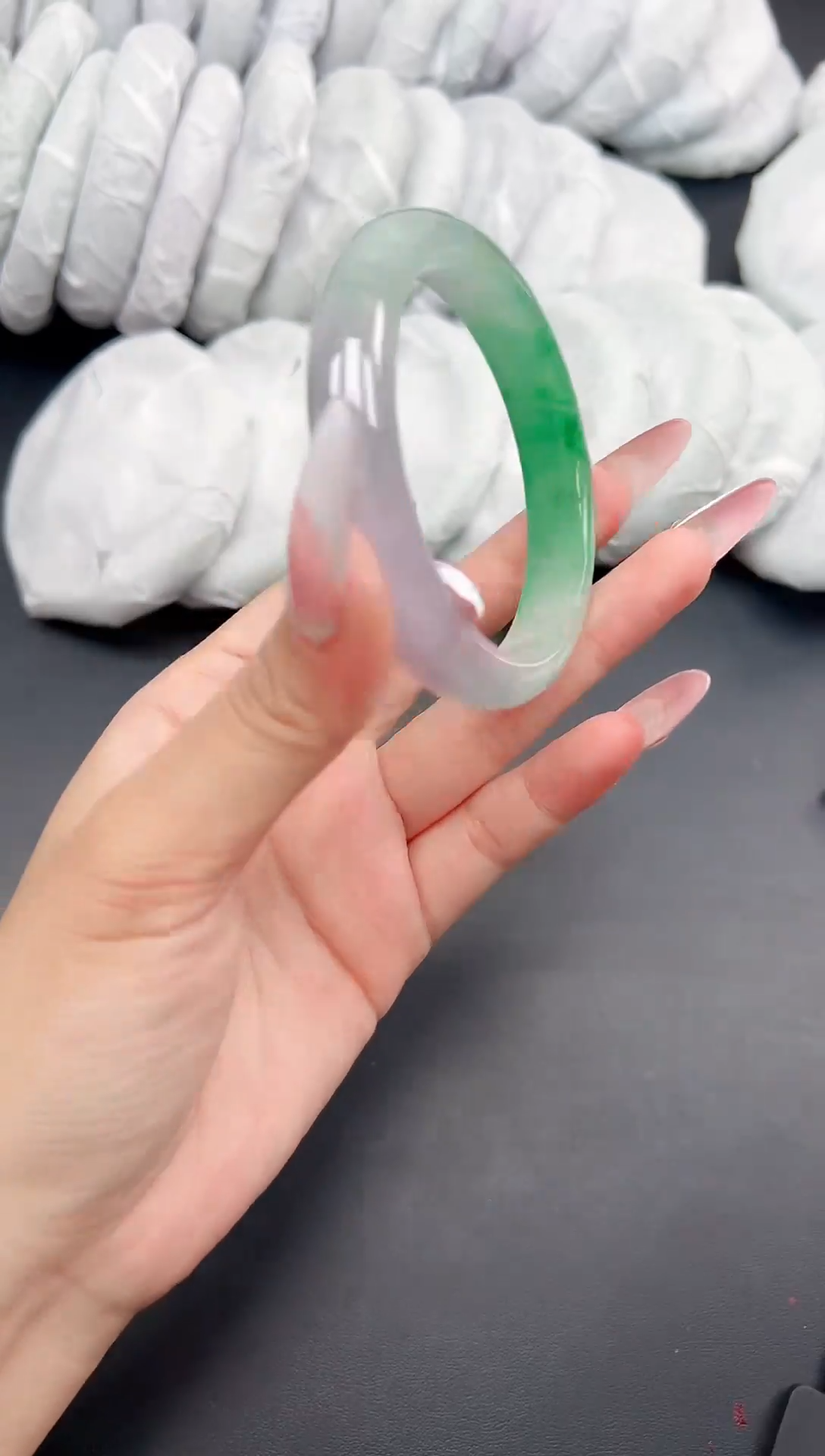 精品手镯，一物一拍J-024