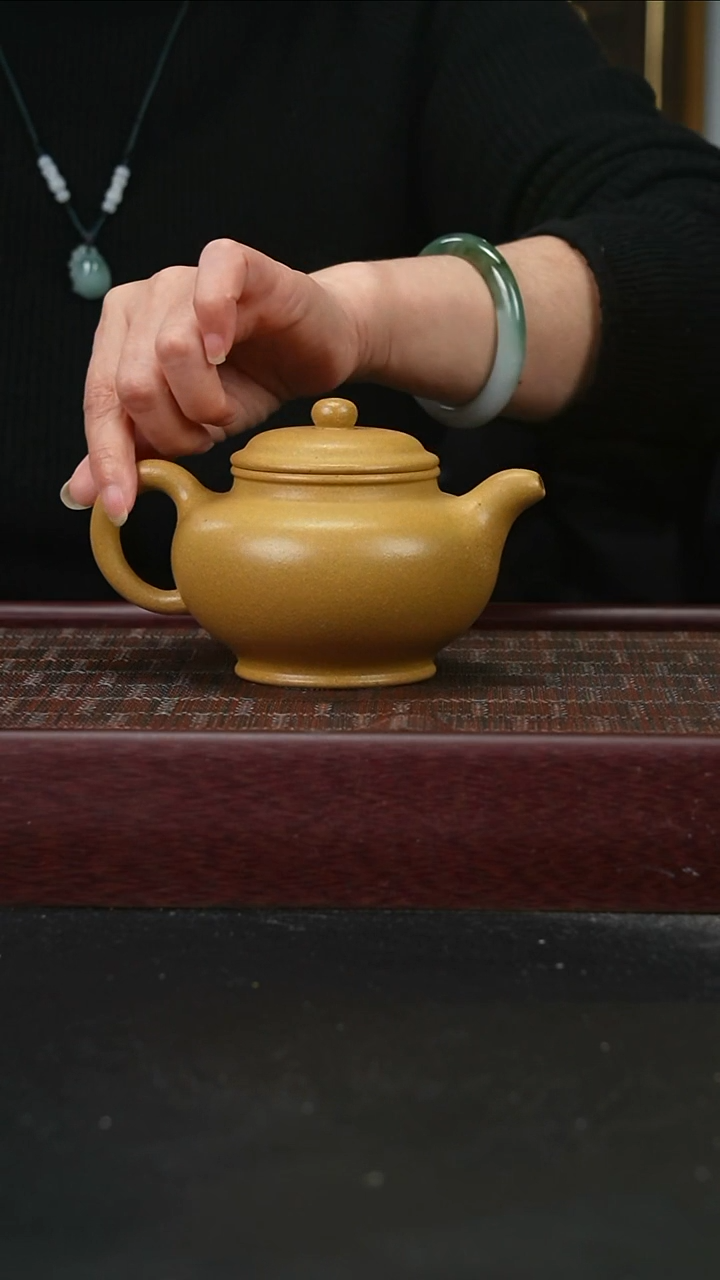 茶壶紫砂lzx黄金段掇只300cc