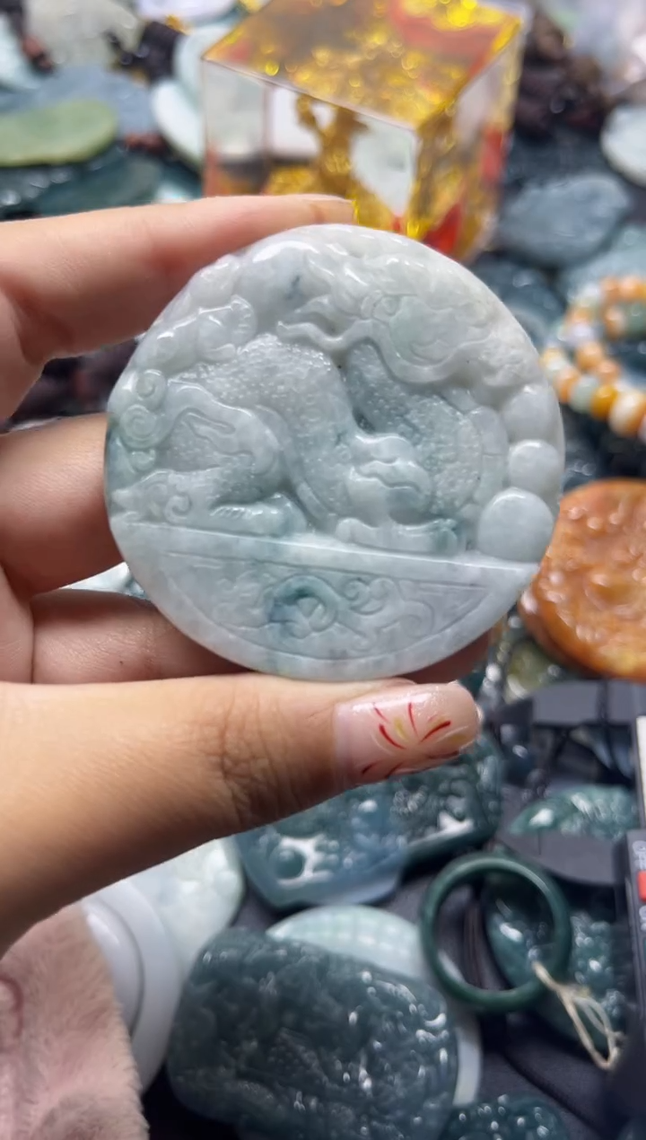 【闪购商品】翡翠颈饰未镶嵌翡翠