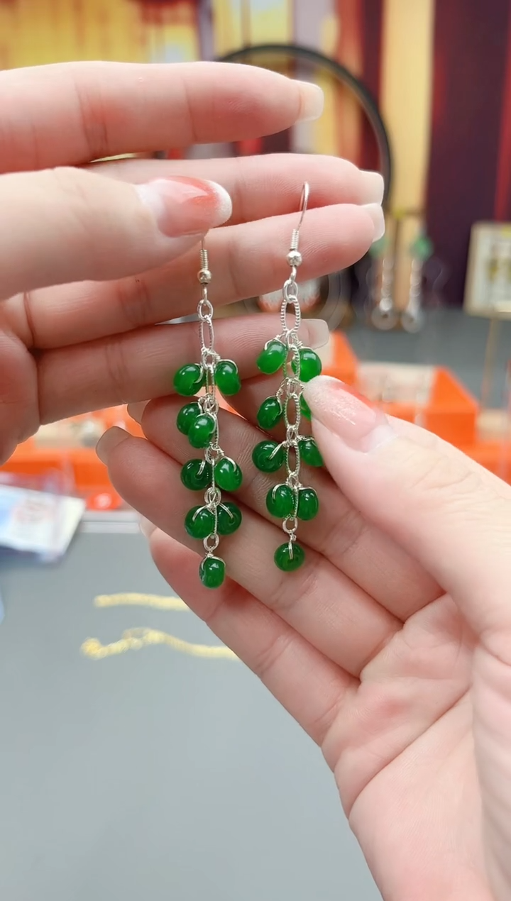 未镶嵌石英质玉（非洲翠）耳钉302