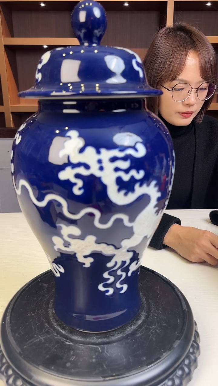 摆件陶瓷仿古白龙纹将军罐