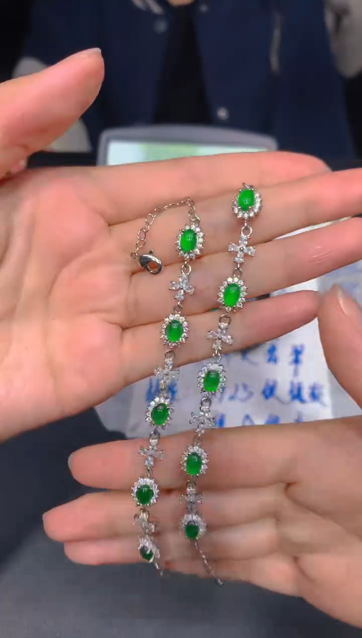 【闪购商品】定制翡翠未镶嵌132多样性发货（发其一）