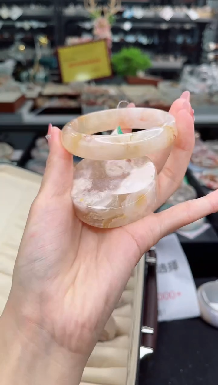 【闪购商品】石英质玉手镯未镶嵌59圈口（赠品镯心）3379113