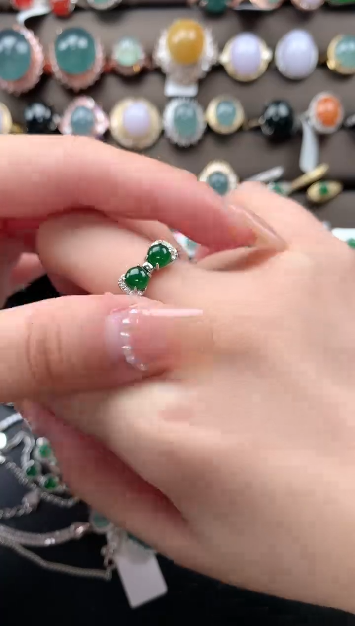 【闪购商品】翡翠戒指银S925镶嵌512411