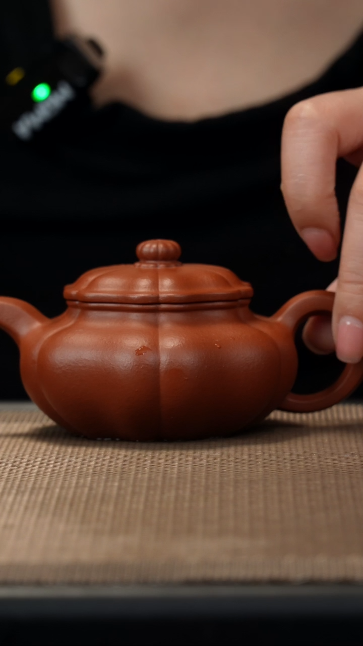 茶壶紫砂生砂筋纹葵仿古150cc